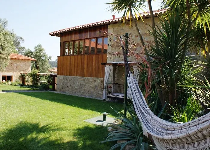 Casas Casal Do Carvalhal - Venkovský dům Amares